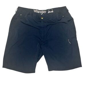 Wrangler • Lightweight Utility Shorts, Size 40, Blue